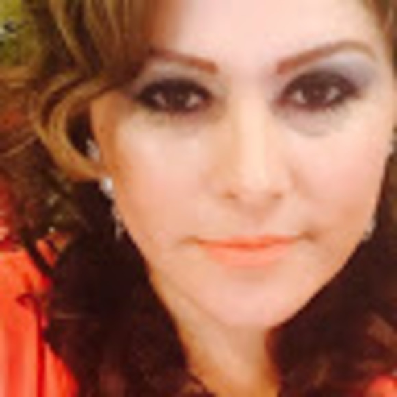 Meet your Posher, Frances - Picture 1 of 1